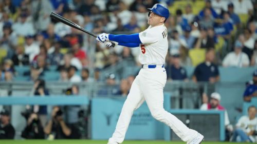Freddie Freeman had humble response to possibility of remaining with Dodgers to age 40