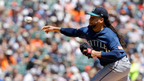 Luis Castillo is suddenly doing Mariners' trade deadline outlook a huge favor