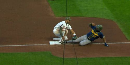 Twins fall after 'great play' ruled as obstruction to plate tying run