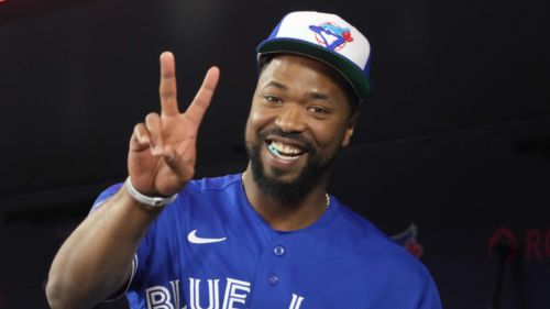 Former White Sox slugger makes splash in return to MLB after big spring with Blue Jays