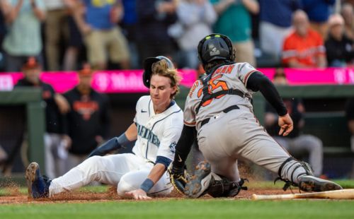 O’s offense sleepwalks in Seattle, Orioles lose, 3-1