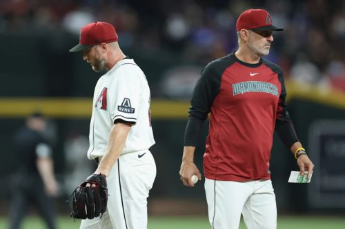 D-backs' Torey Lovullo says he called Cubs' Craig Counsell to apologize, admit 'we were wrong' in pitch-tipping tiff