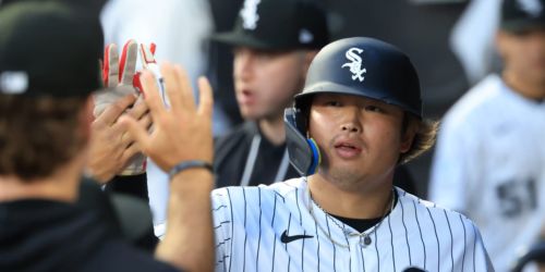 Dual threat! Murakami reaches 20-HR mark, swipes 1st bag