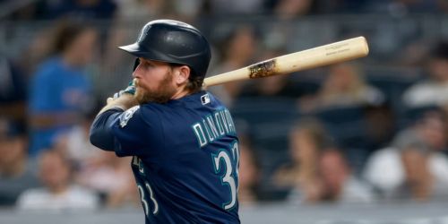 Donovan back to sparking Mariners atop lineup