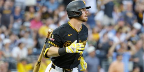 3 homers, 10 RBIs ... by the 6th inning!? What a night for O'Hearn