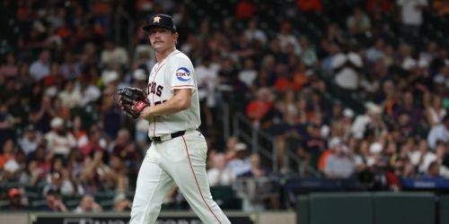 Astros' bullpen remains lights-out to back Pecko's MLB debut