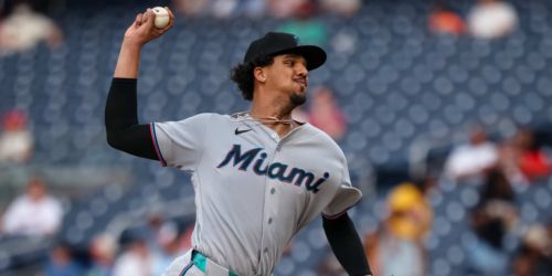 Pérez struggles with command, unable to overcome five-run 3rd inning