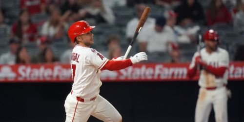 Angels' offense stays hot with 16-hit, 11-run barrage vs. Rockies