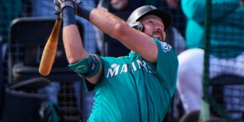 How is one of MLB's elite catchers adjusting to ABS?