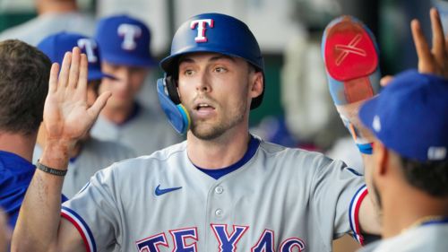 Rangers have bittersweet feelings watching Evan Carter's electric run around the bases
