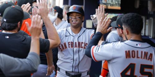 Devers, young bats feeding off each other to provide Giants' offensive spark