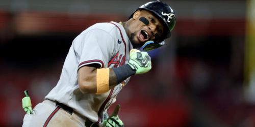 Braves first to 40 wins as Acuña logs 15th career multihomer game