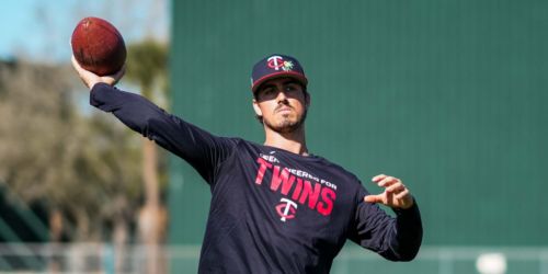 Ryan gets special visitor at latest tune-up: his infant son