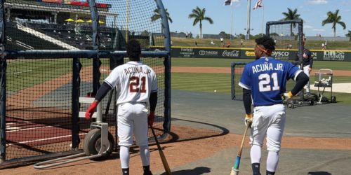 A Classic swap: Acuña updates Albies' wardrobe after Venezuela's title