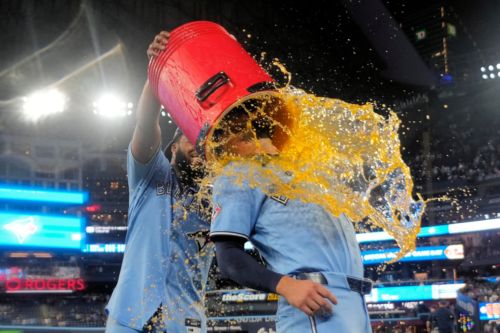 Lukes Plays Hero, Jays Win