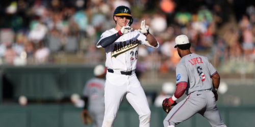 Gelof makes impressive catch in 1st MLB appearance in LF