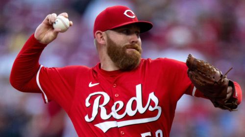 Former Reds pitcher had a bizarre second job before becoming big-league starter