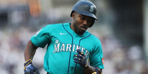 Mariners drop sixth straight -- and this time, offense isn't the culprit