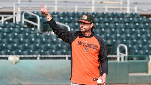 4 SF Giants who are on fire in spring training, 2 who have looked lost