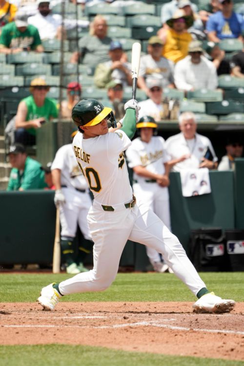 A’s drop the game and Series to the Mariners, fall into second place