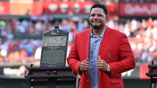 Joey Votto provokes Reds fans with praise of Cardinals Hall of Famer Yadier Molina