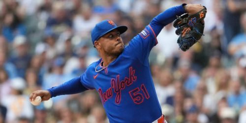 Peralta's homecoming in Milwaukee spoiled as Deadline rumors swirl