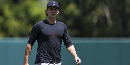 DeLauter (left hamstring) comes off bench to spark Guards' comeback