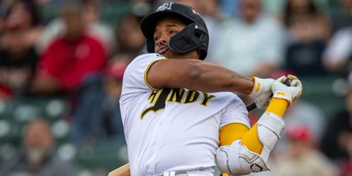 Bucs call up slugging OF prospect Valdez (source)