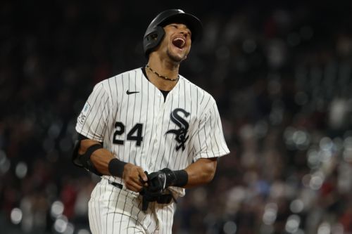 Late White Sox rally succeeds once, but not twice in 4-3 loss to the Guardians