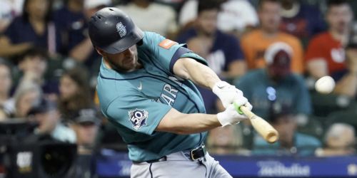 Mariners rally around Raleigh IL news for 10th win in 11 meetings vs. Astros
