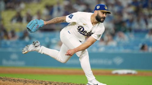 Dave Roberts' Tanner Scott usage shows this is going to be a long play in 2026