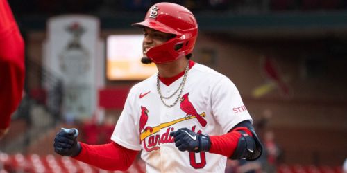 Stout 'pen sets up Winn's 1st career walk-off RBI in extras for series win