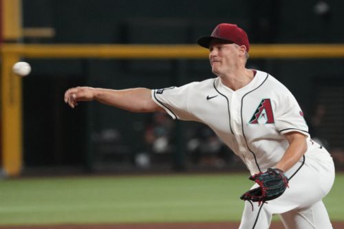 D-Backs Remove Paul Sewald From Closer Role