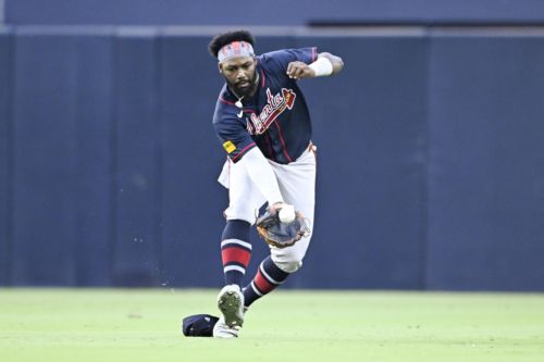 Braves sleepwalk in San Diego and get swept