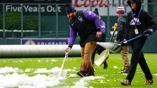 Dodgers, Rockies avoid snow delay after believe-it-when-you-see-it rally from grounds crew