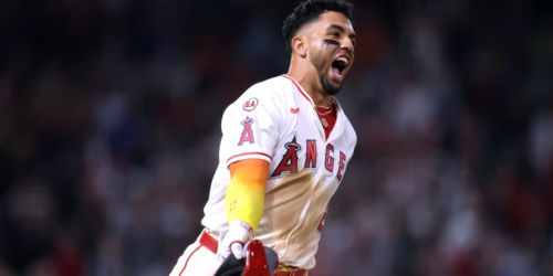 Angels walk off Mets as bullpen delivers to snap 7-game skid