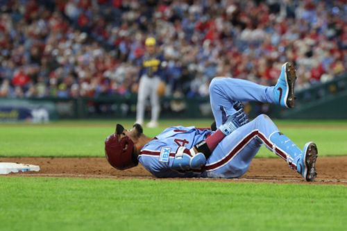 Phillies’ Luis Arraez Diagnosed With Ankle Sprain