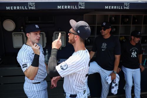 Yankees 5, Twins 2: When it rains, it snores
