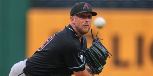 Kelly, D-backs' small mistakes loom large in one-run loss to Wild Card foe