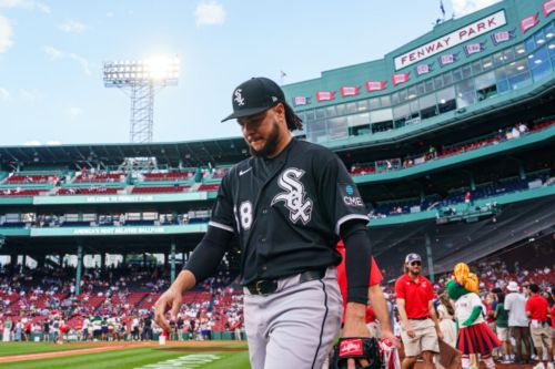 White Sox Place Luis Castillo On Injured List