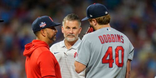 Cardinals place Dobbins (flexor strain) on IL, recall Mathews for start at Philly