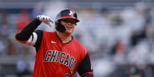 Murakami ties Judge for HR lead with record-setting blast