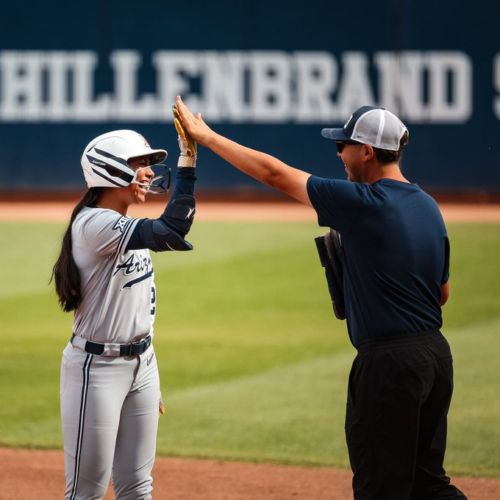 No. 19 Arizona softball secures series vs Houston with 2nd straight run-rule victory