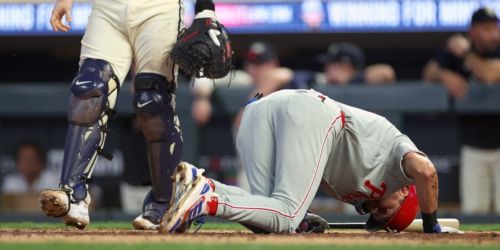 No X-rays, imaging needed for Turner after fouling ball off right knee