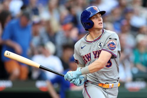 Mets lose again to the red-hot Mariners