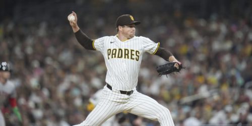Miller prepares to join an esteemed group as Padres closer