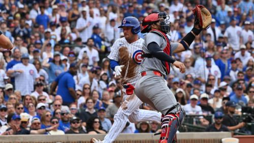 Cardinals suddenly facing steep competition in catcher trade market from division rivals