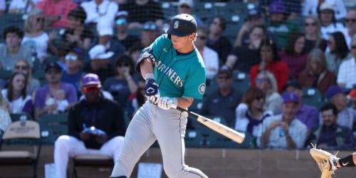 Mariners top prospect Emerson injures foot; X-rays negative