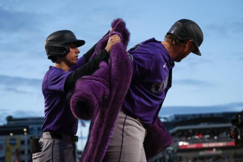The Rockies let the dogs out, defeat the Nationals, 3-1