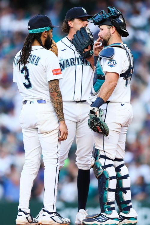 Mariners come home, win over Baltimore, 3-1